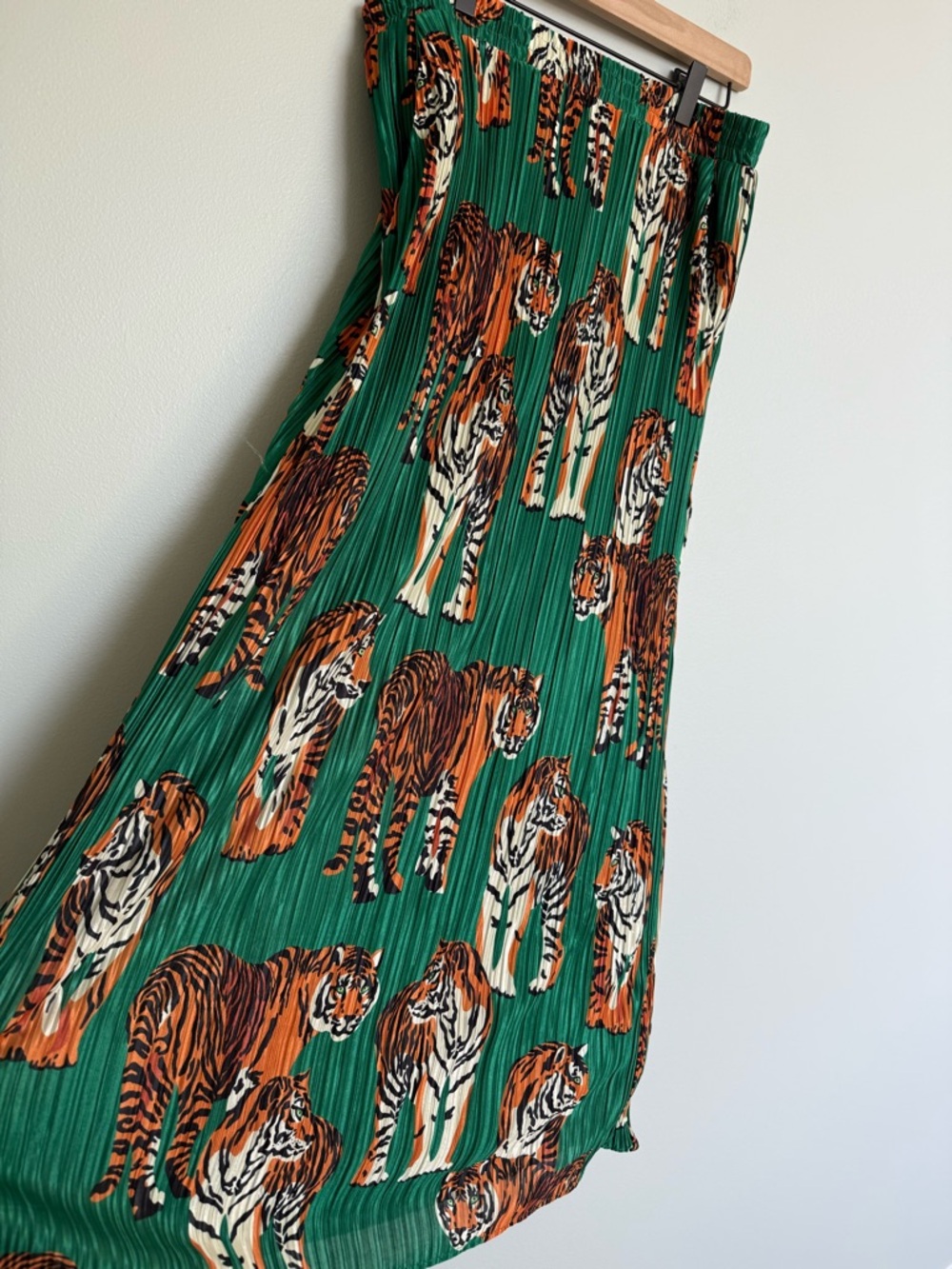 Dressed in Lala Santorini Midi Plisse Pleated Skirt in Green Tiger Tales Print - Picture 8 of 12